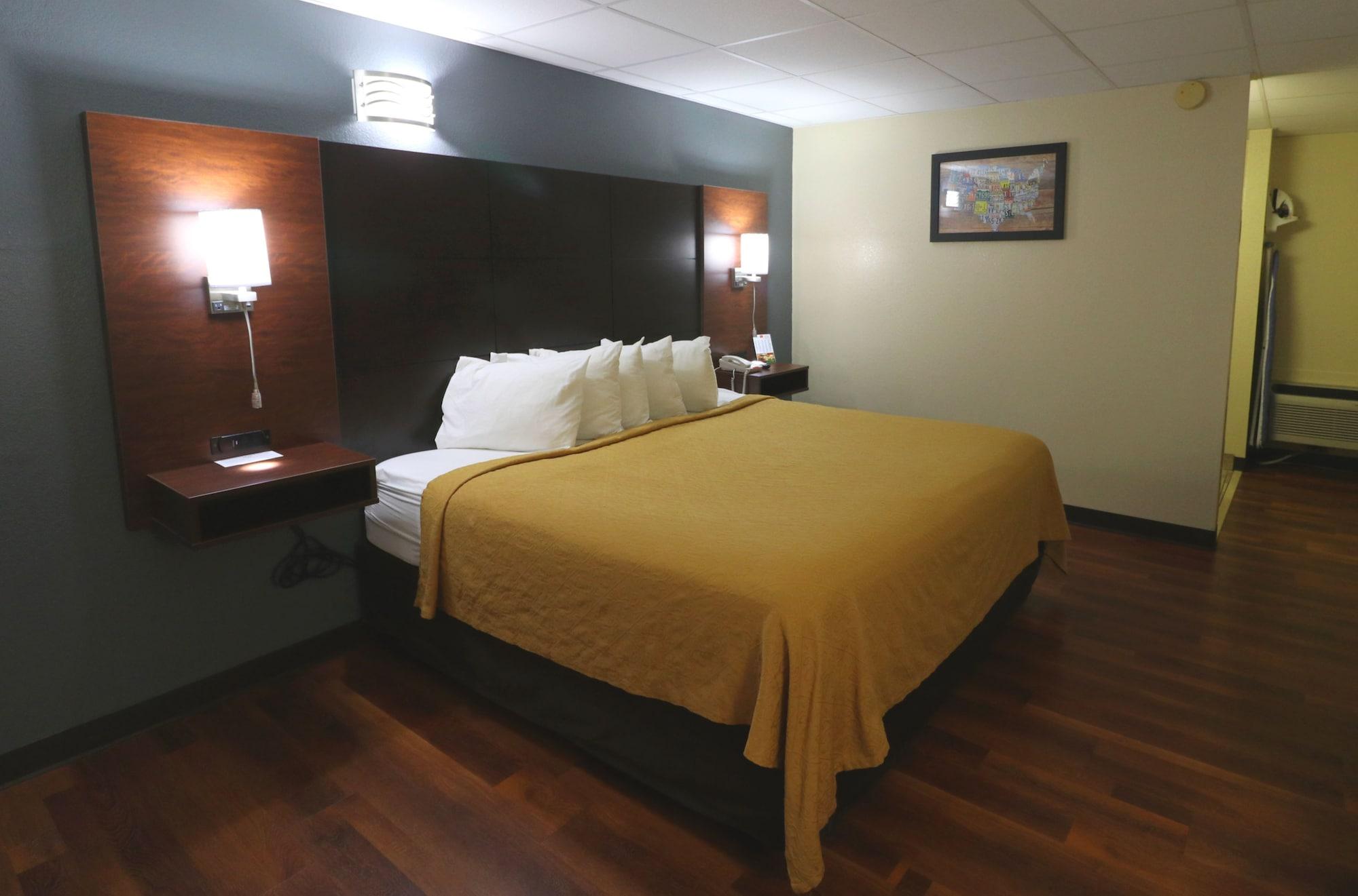 Econo Lodge Inn & Suites Gatlinburg At The Convention Center Exteriér fotografie